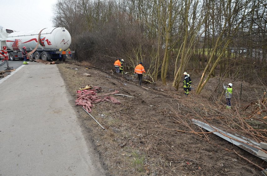 VU A4 Rich Olpe kurz hinter AK Koeln West P558.JPG